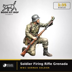 1:35 - WW2 Soldat allemand tirant avec des grenades à fusil