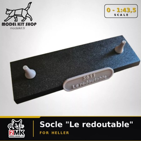 Socle pour la maquette "Le redoutable" Heller