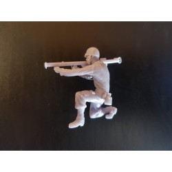 1:35 - WW2 American soldier Bazooka