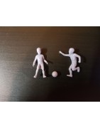 1:24 - Los niños jugando con una pelota