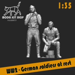 1:35 - WW2 German soldiers at rest