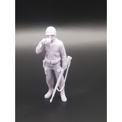 1:35 Series - American Soldier drinking WW2