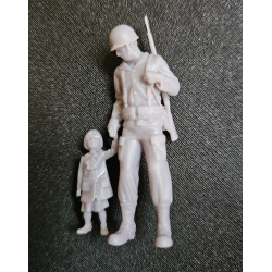 1:35 – WW2 American soldier with a girl