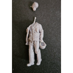 1:35 - WW2 American soldier