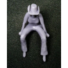 1:24 - Mujer americana sentada