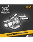 1:35 - WW2 American soldier dead