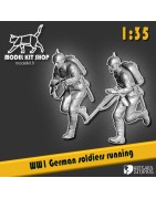 1:35 - WW1 soldados alemanes corriendo