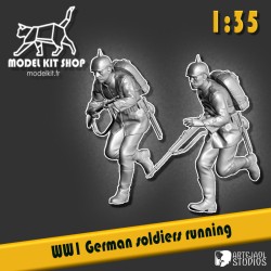 1:35 - WW1 German soldiers running