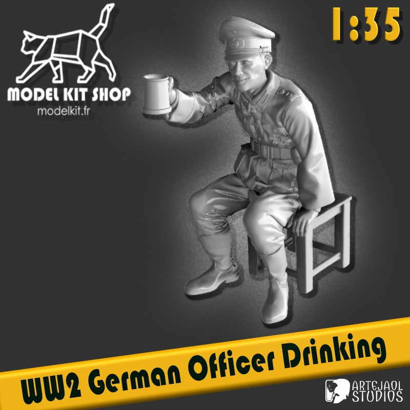 1:35 - WW2 German Officer drinking