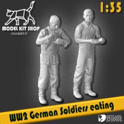 1:35 - WW2 German soldiers...