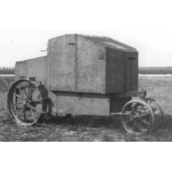 1:35 - WW1 - French Tank Prototype based on the "Filtz" tractor (Early version)