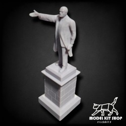 1:35 - Statue de Lenin