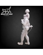 1:35 Serie - American soldier carrying a child WW2