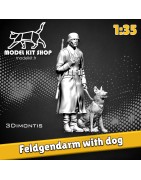 1:35 - WW2 Feldgendarme con su perro