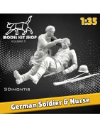 1:35 - WW2 German Private and Nurse