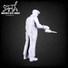 1:32 - Mechanic with oil burette