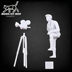 0 (1:43.5) - Cameraman