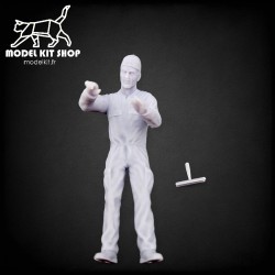 1:24 - Service Station Worker