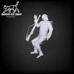 1:35 - WW2 soldato americano morto