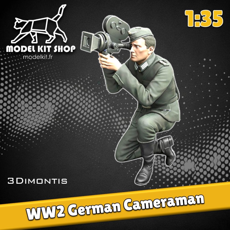 1:35 - WW2 Cameraman German soldier