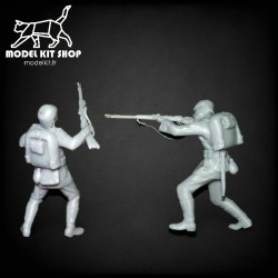 1:35 - WW1 German soldiers fighting