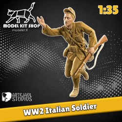 1:35 – WW2 Italienischer Soldat rennt