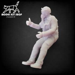 1:48 - Pilote Moderne Italien - Modelkit.fr