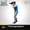 1:24 - Photographe
