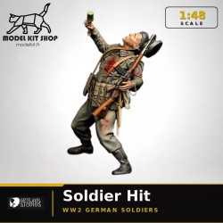 1:48 - WW2 Soldat Allemand touché