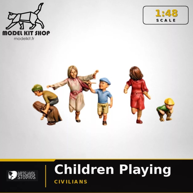 1:48 - WW2 Enfants jouant